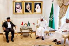 Menag Yaqut bertemu Menteri Saudi bahas kesiapan penyelenggaraan haji